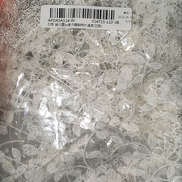 Matilla veil ladies lightweight sheer lace triangular scarf white. - Picture 4 of 5